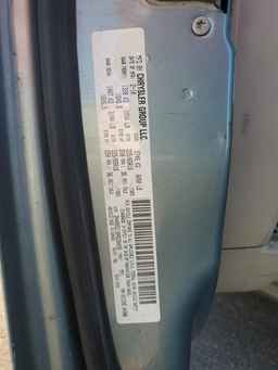 2010 CHRYSLER Town & Country