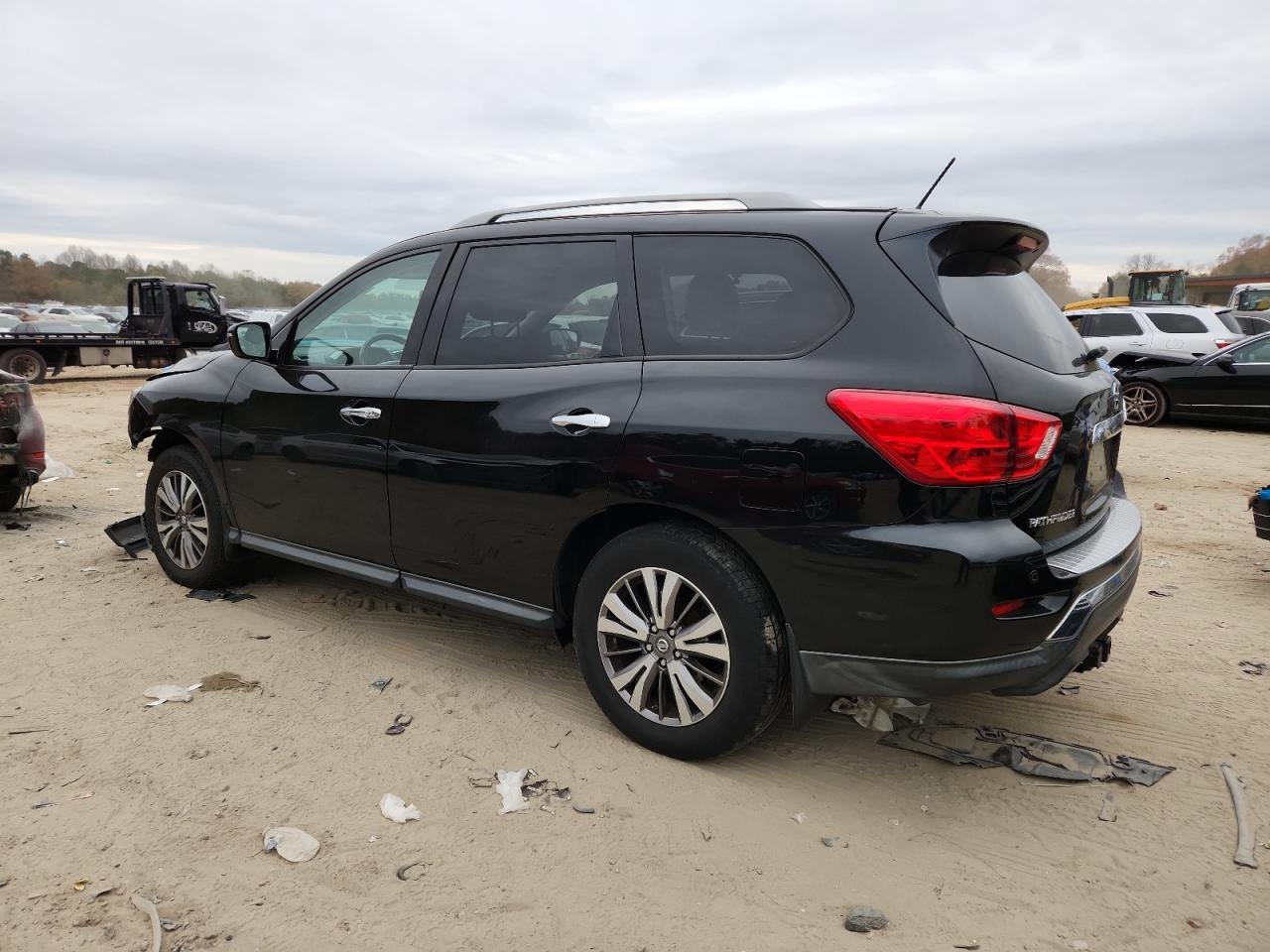 2018 NISSAN PATHFINDER
