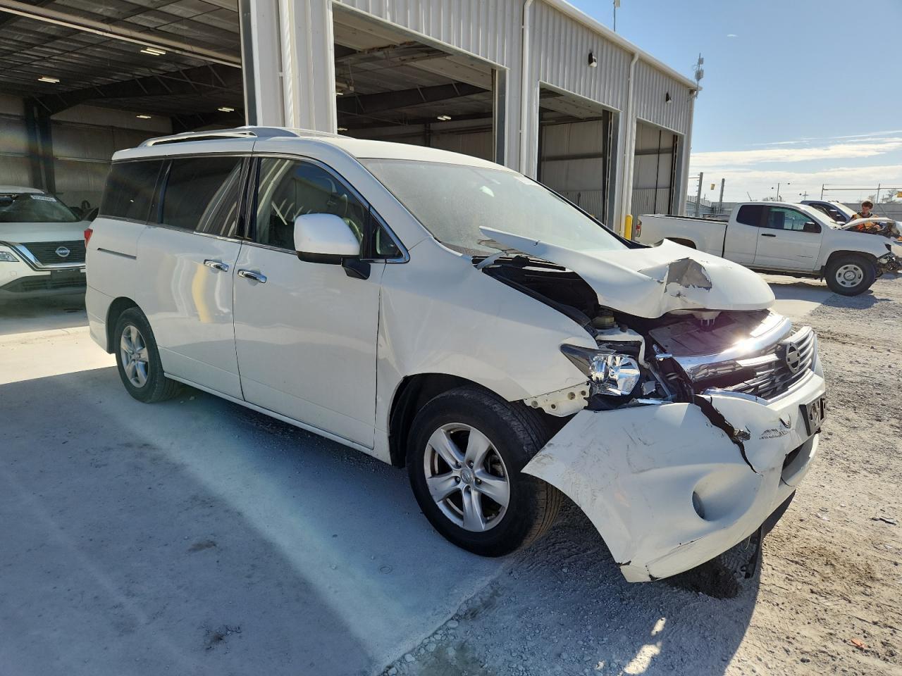 2015 NISSAN Quest