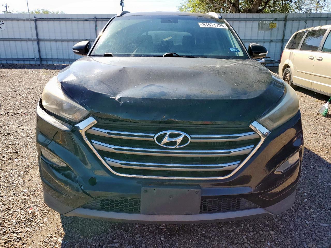 2016 HYUNDAI TUCSON
