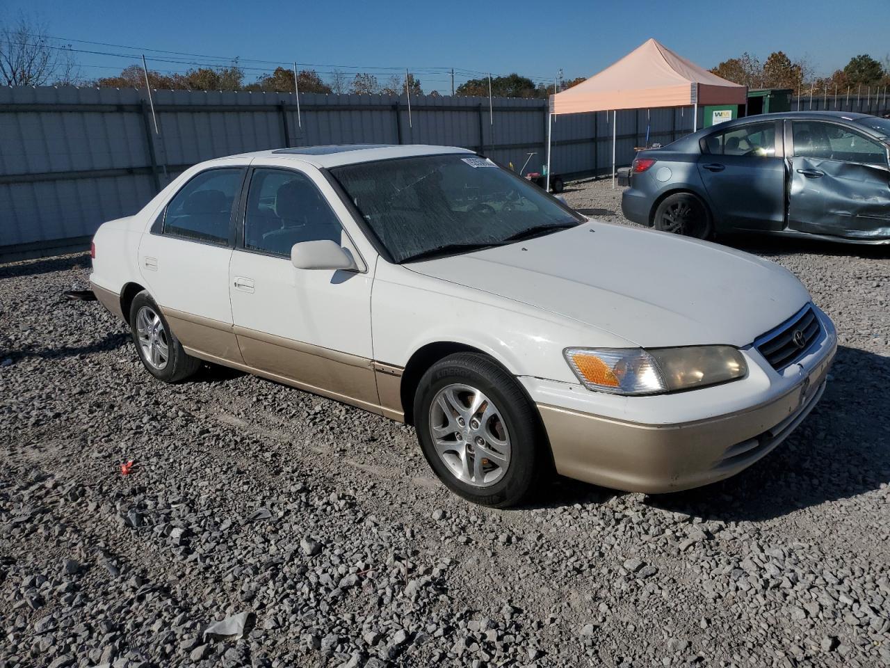 2001 TOYOTA CAMRY