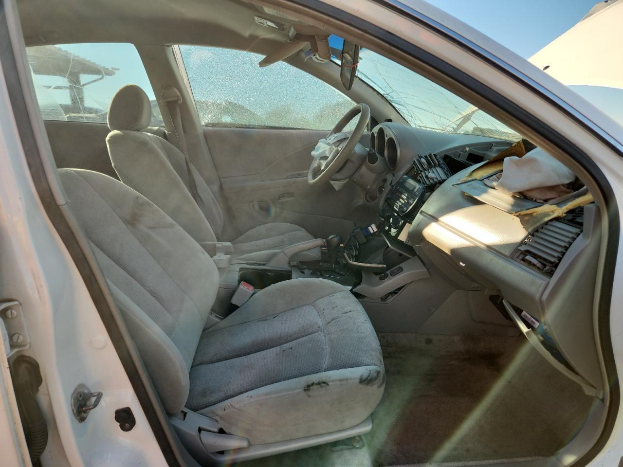 2004 NISSAN ALTIMA