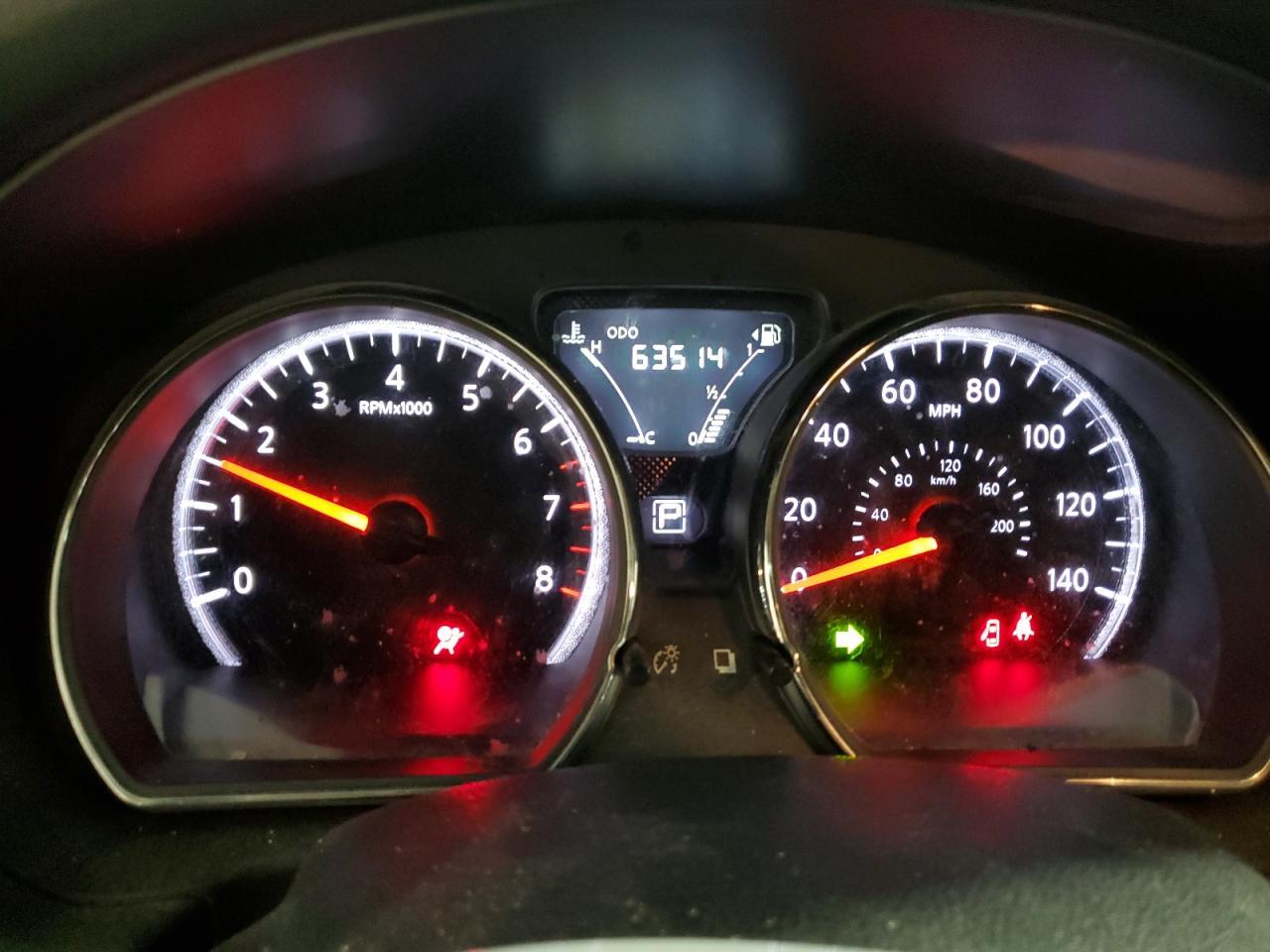 2015 NISSAN VERSA