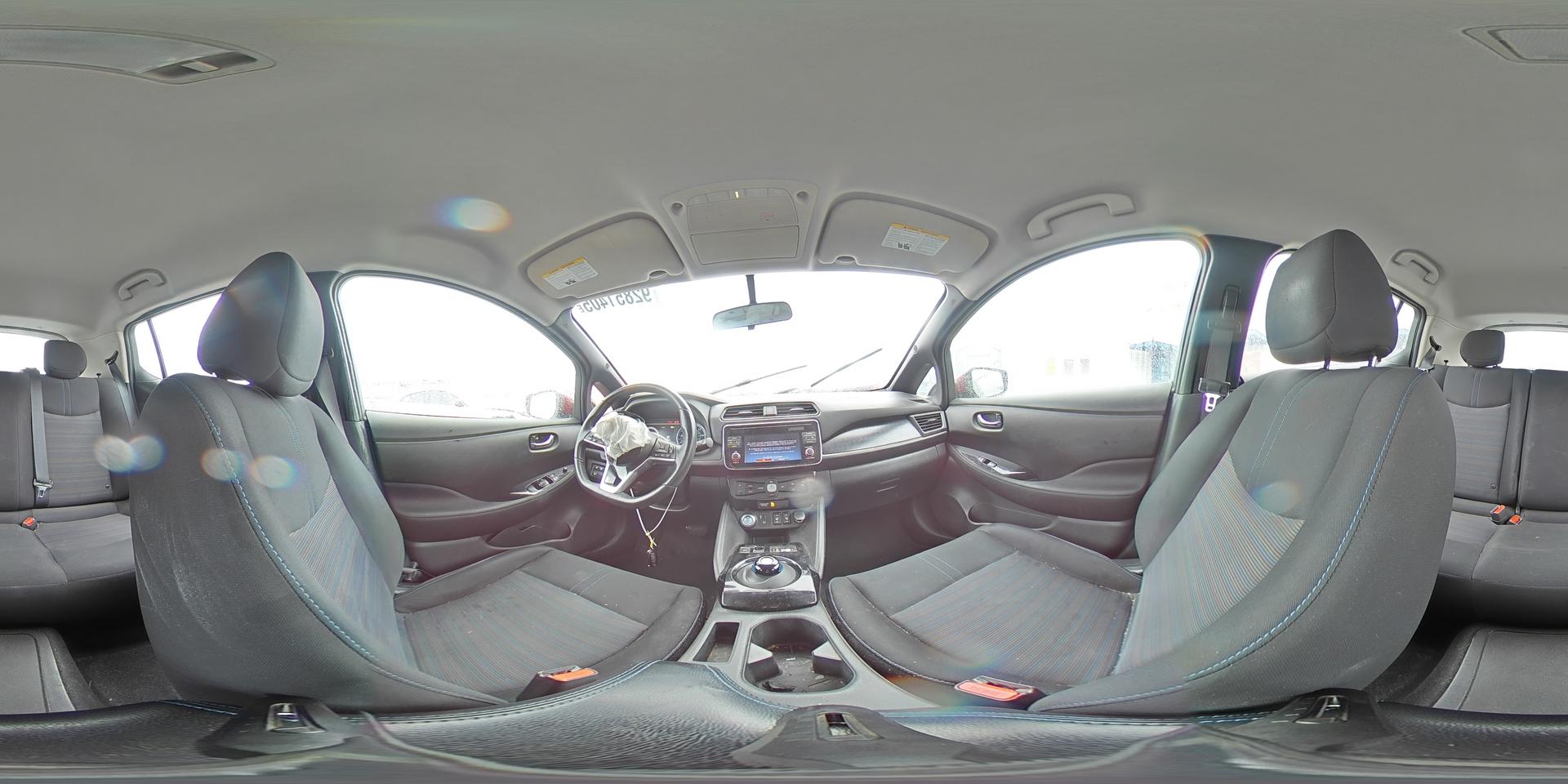 2018 NISSAN LEAF