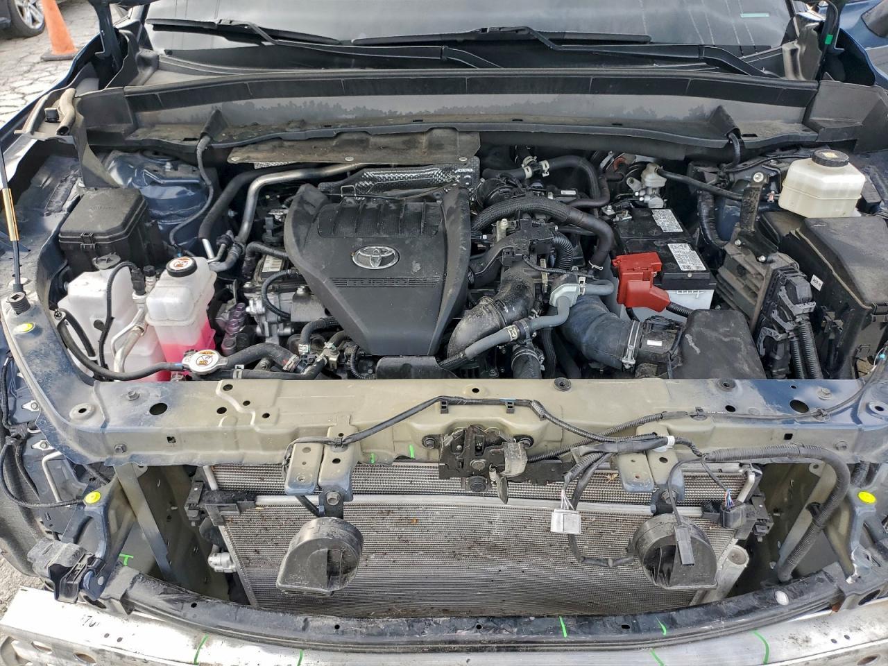 2024 TOYOTA HIGHLANDER