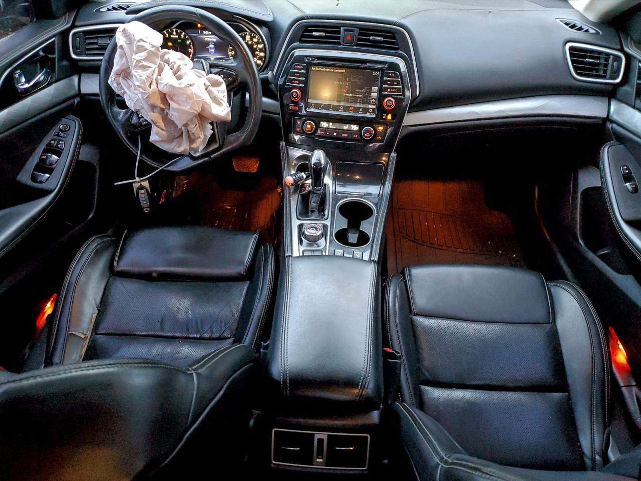 2017 NISSAN Maxima