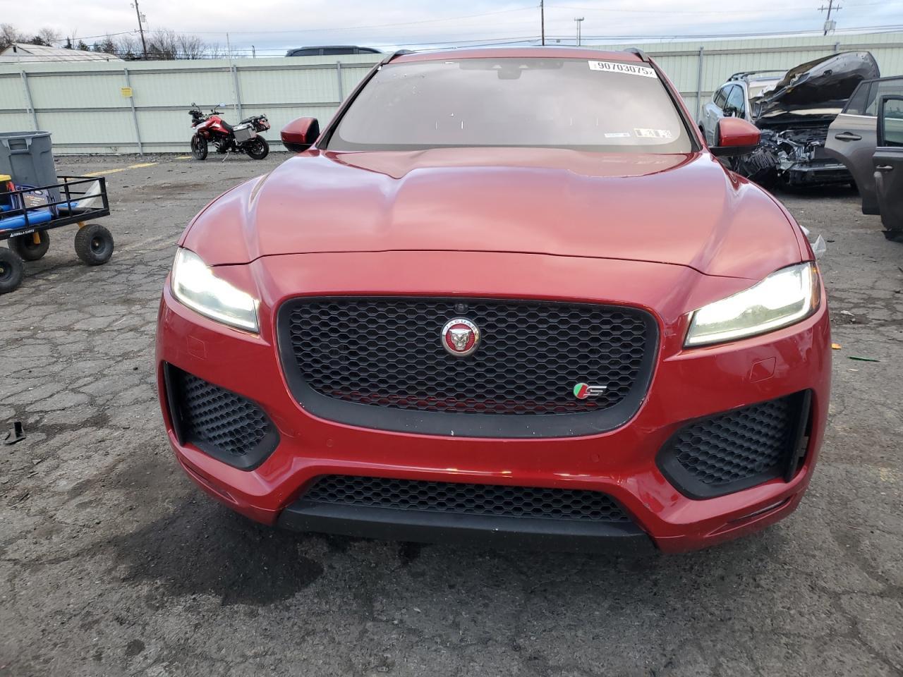 2019 JAGUAR F-Pace
