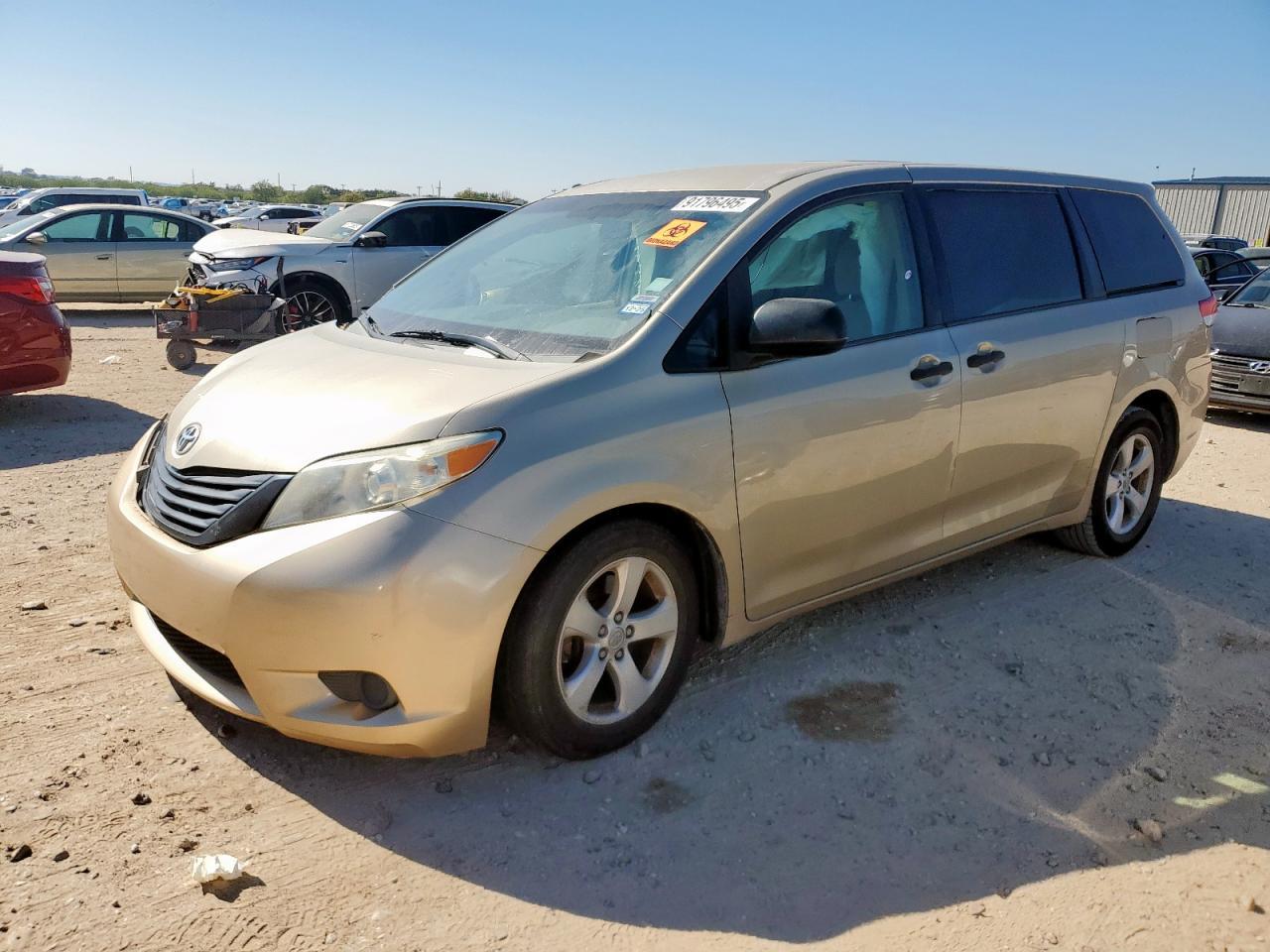 2014 TOYOTA SIENNA