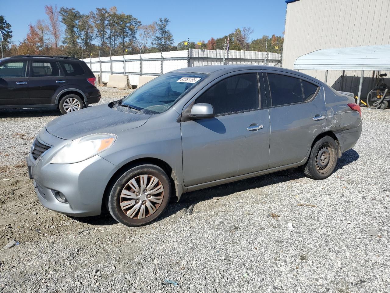 2013 NISSAN VERSA