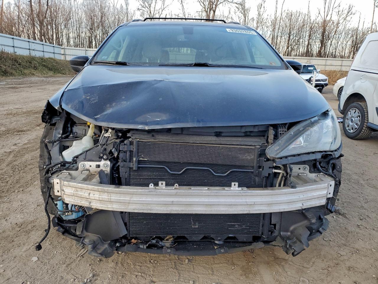 2021 CHRYSLER Voyager