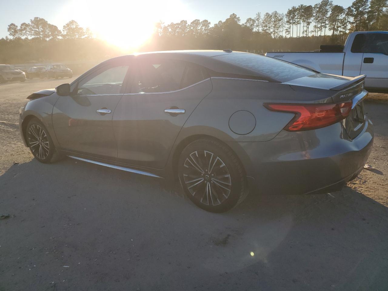 2017 NISSAN Maxima