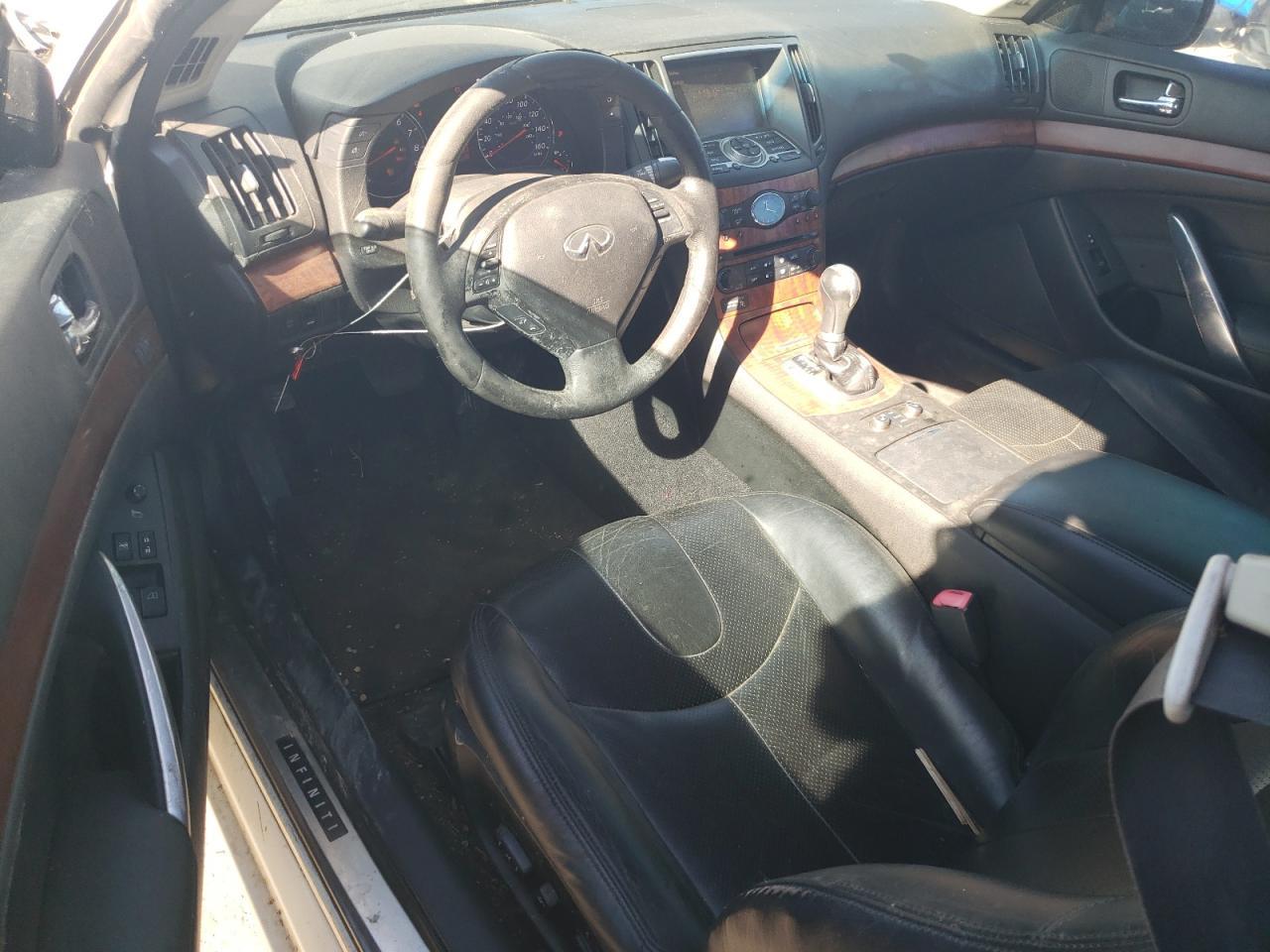 2009 INFINITI G37
