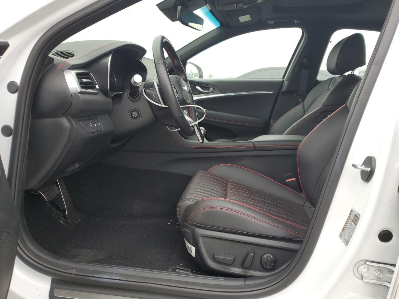 2025 GENESIS G70