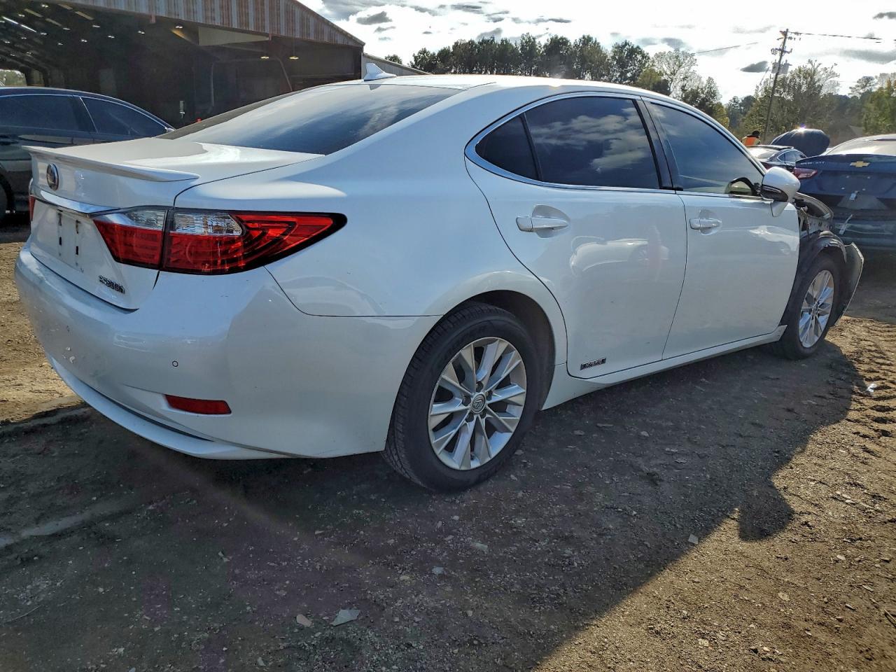 2013 LEXUS ES 300H