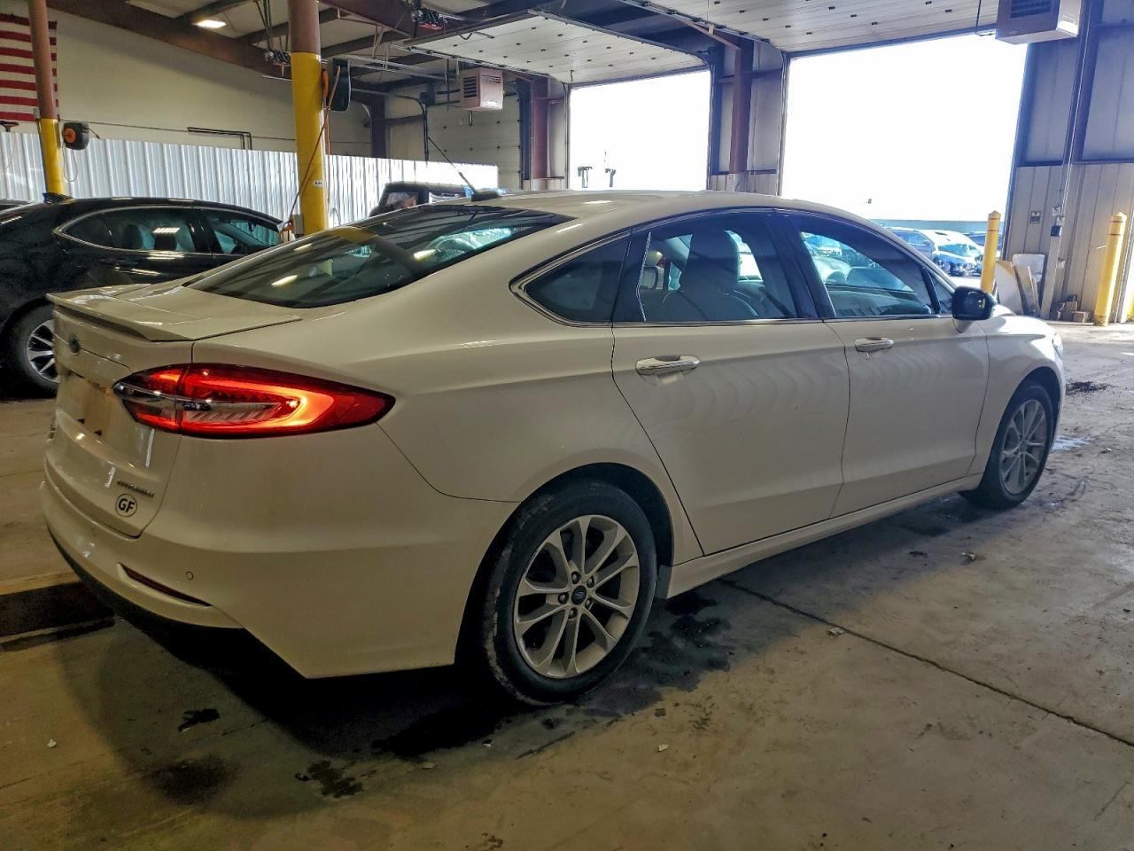 2019 FORD FUSION