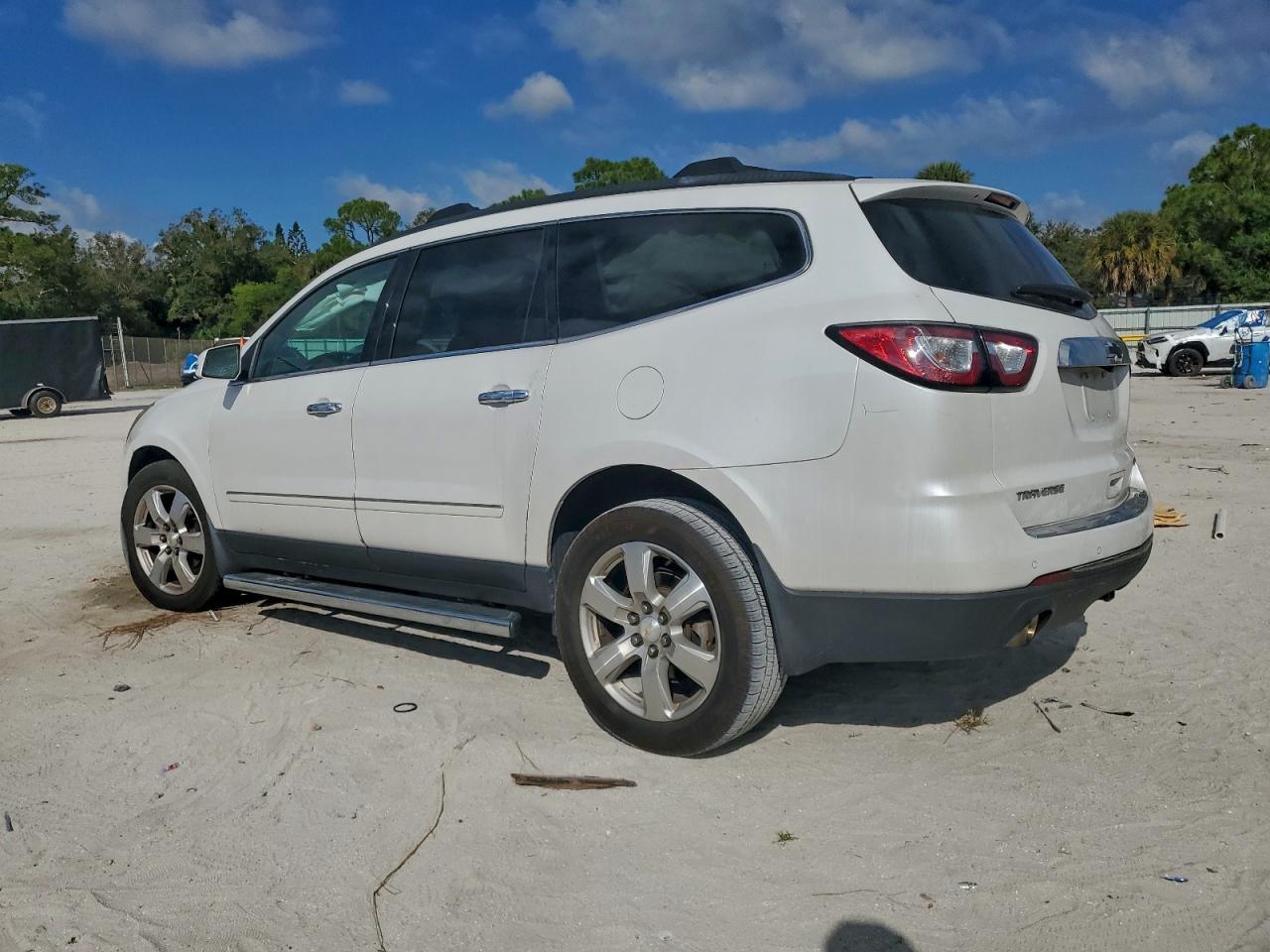 2017 CHEVROLET TRAVERSE