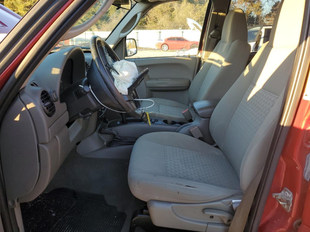 2006 JEEP Liberty