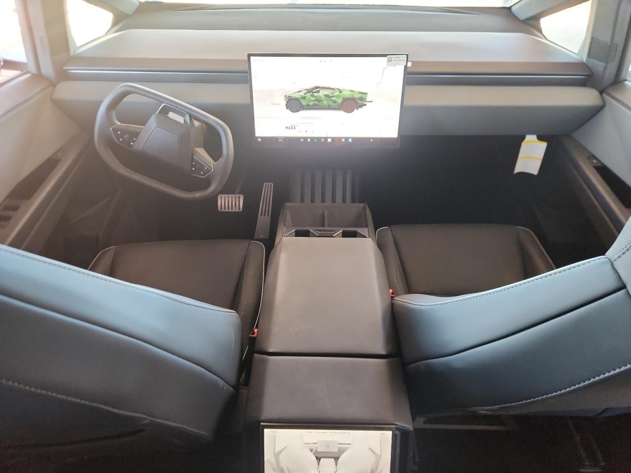 2024 TESLA Cybertruck