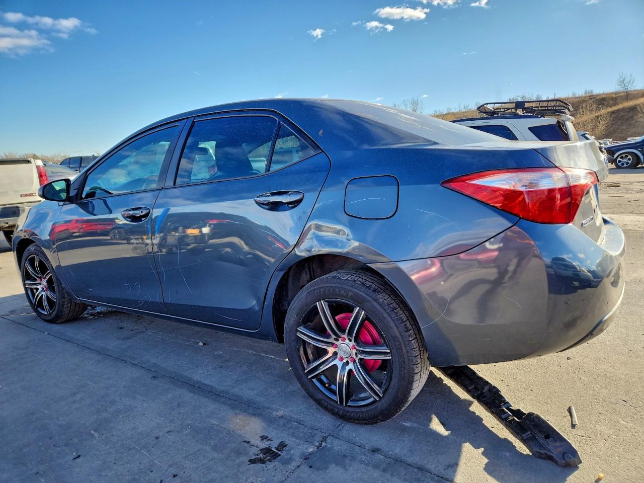 2015 TOYOTA COROLLA