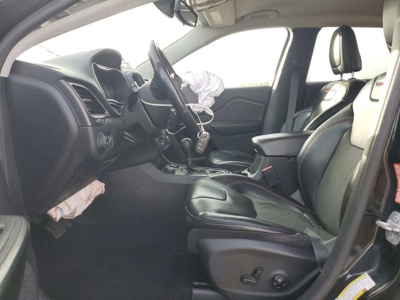 2019 JEEP CHEROKEE