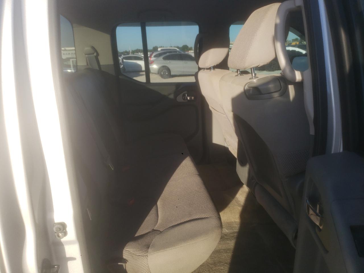2012 NISSAN Frontier