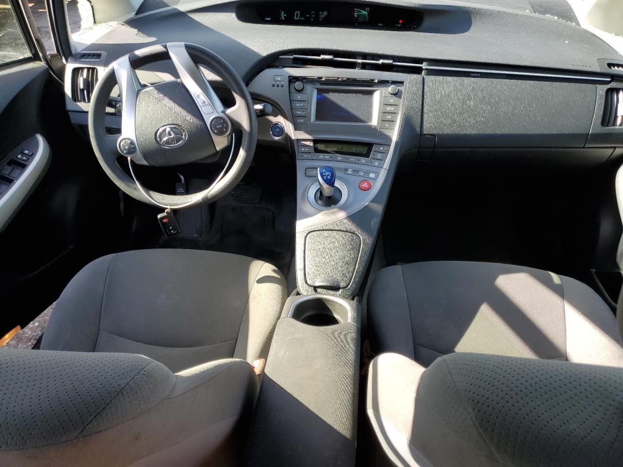 2013 TOYOTA PRIUS