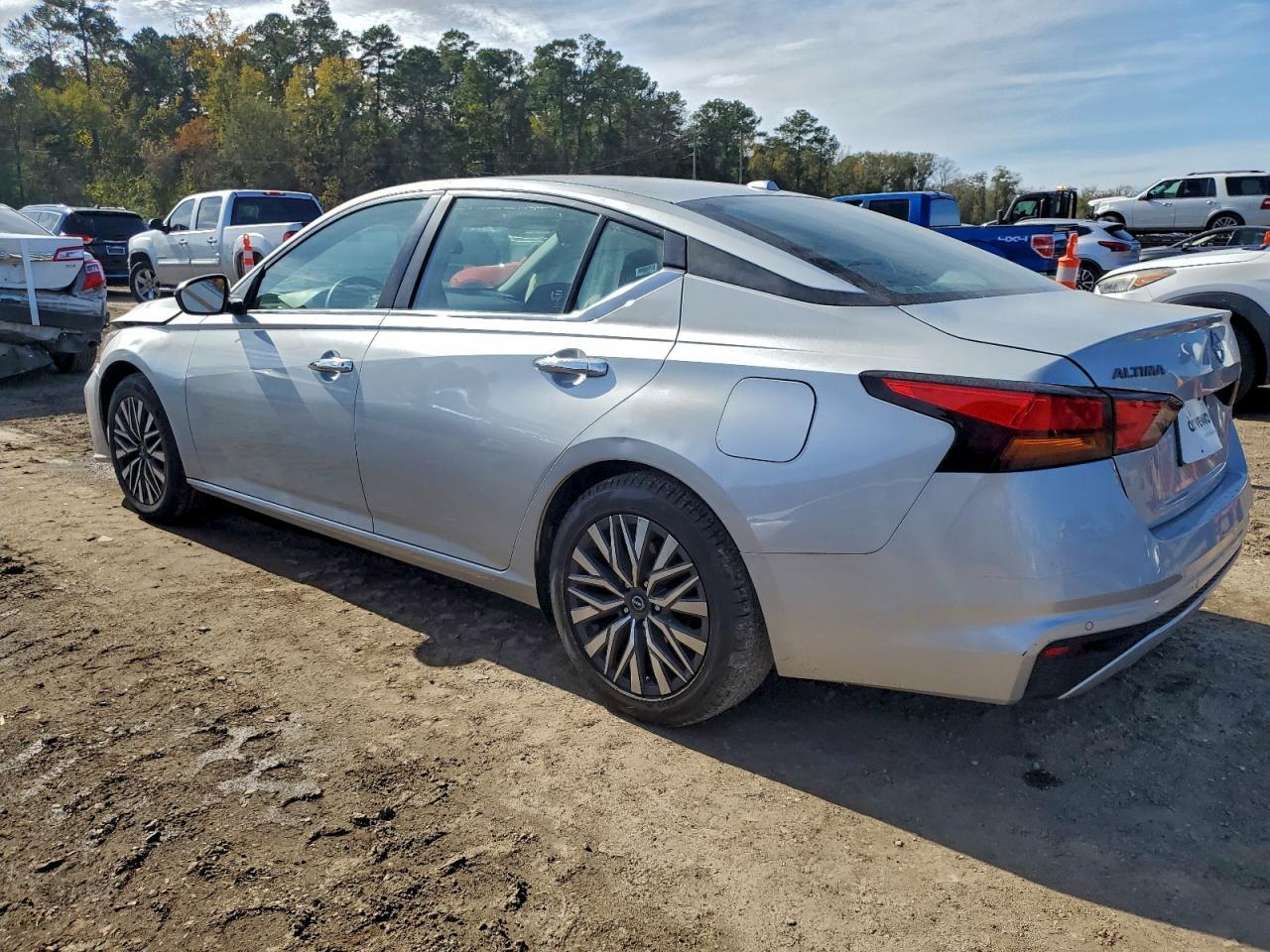 2024 NISSAN ALTIMA