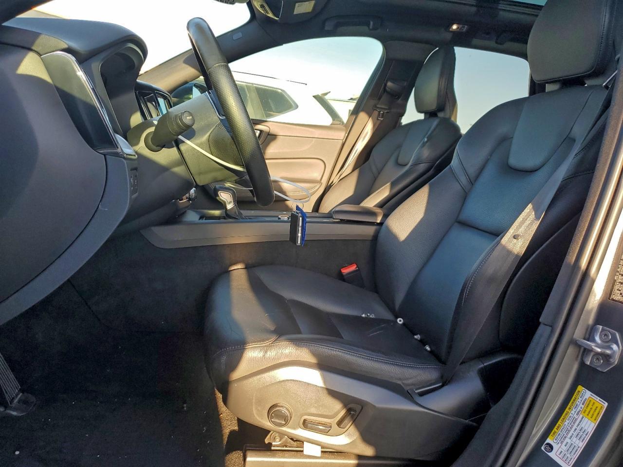 2019 VOLVO XC60