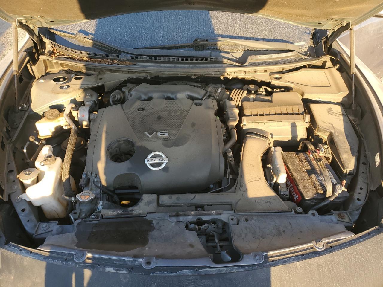 2010 NISSAN Maxima