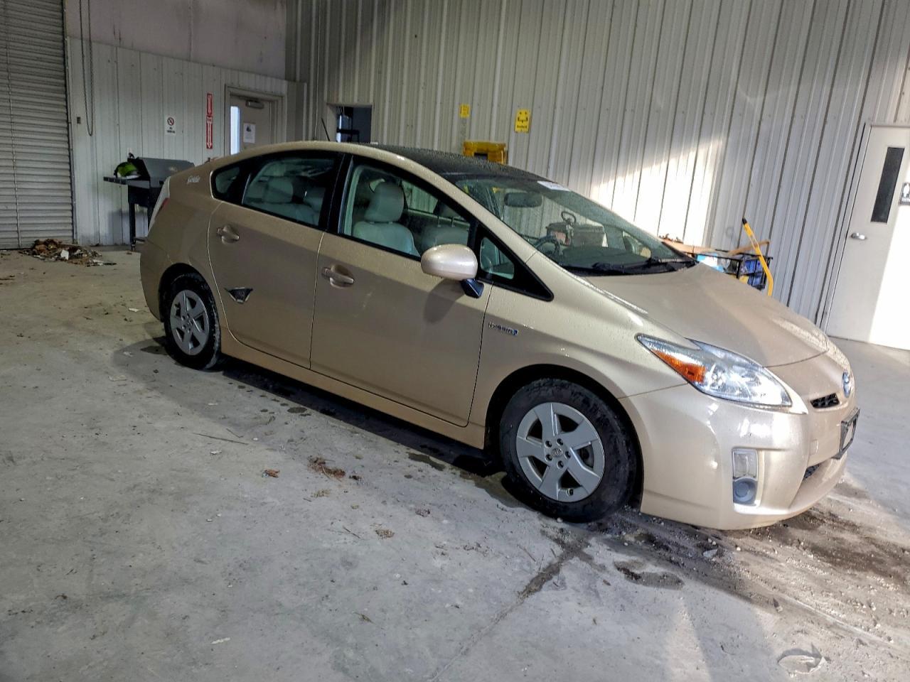 2010 TOYOTA PRIUS