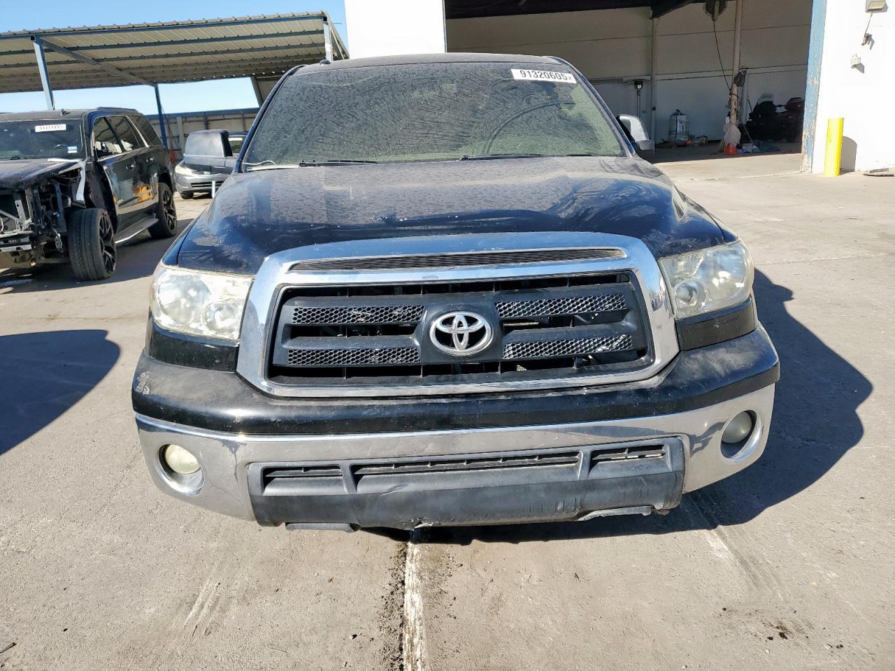 2011 TOYOTA TUNDRA