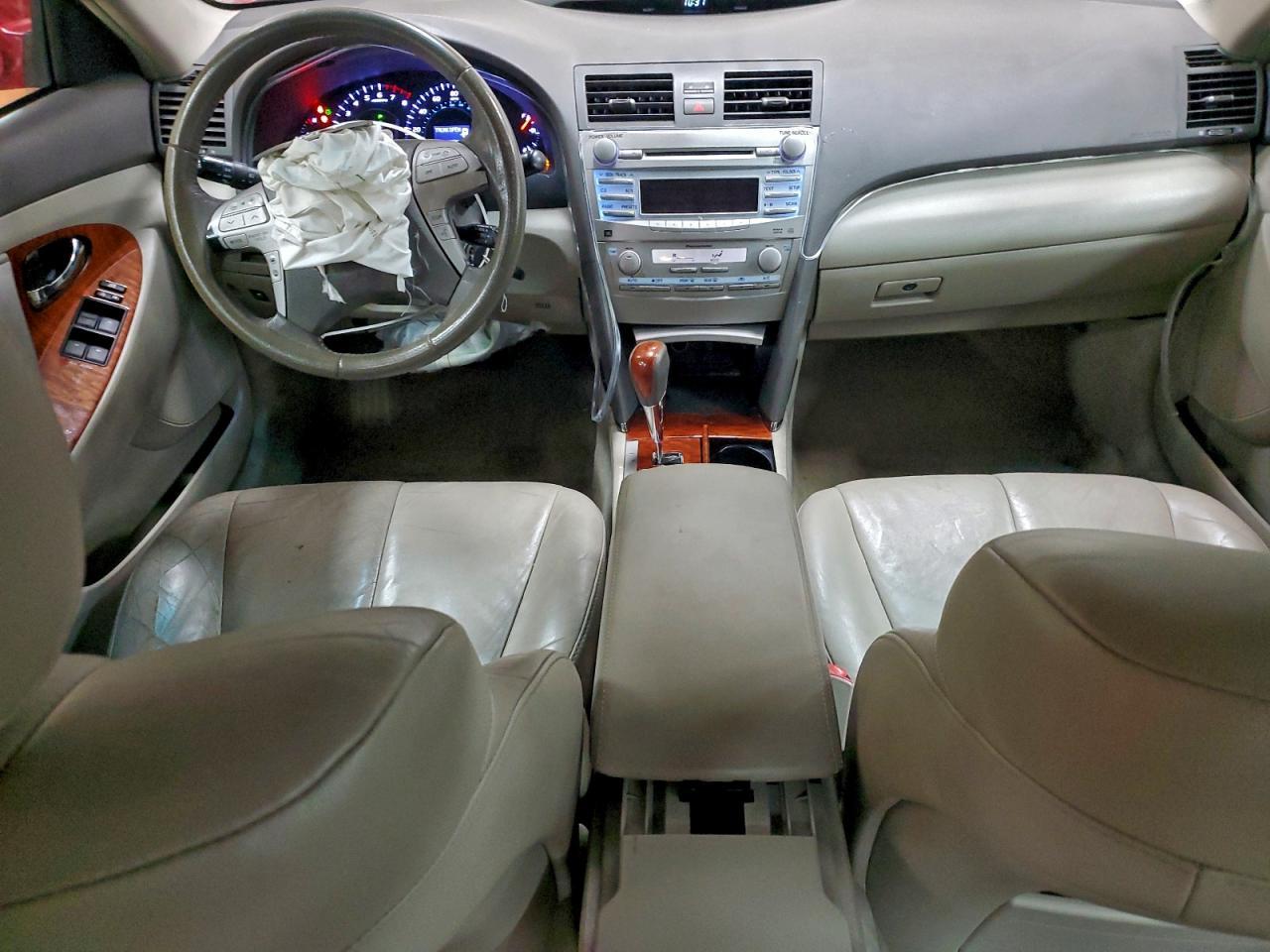 2011 TOYOTA CAMRY