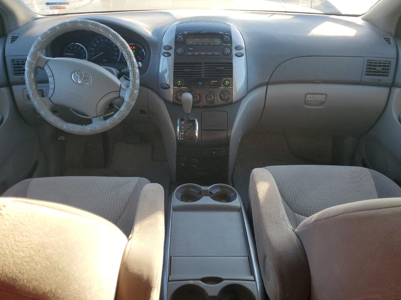 2008 TOYOTA SIENNA