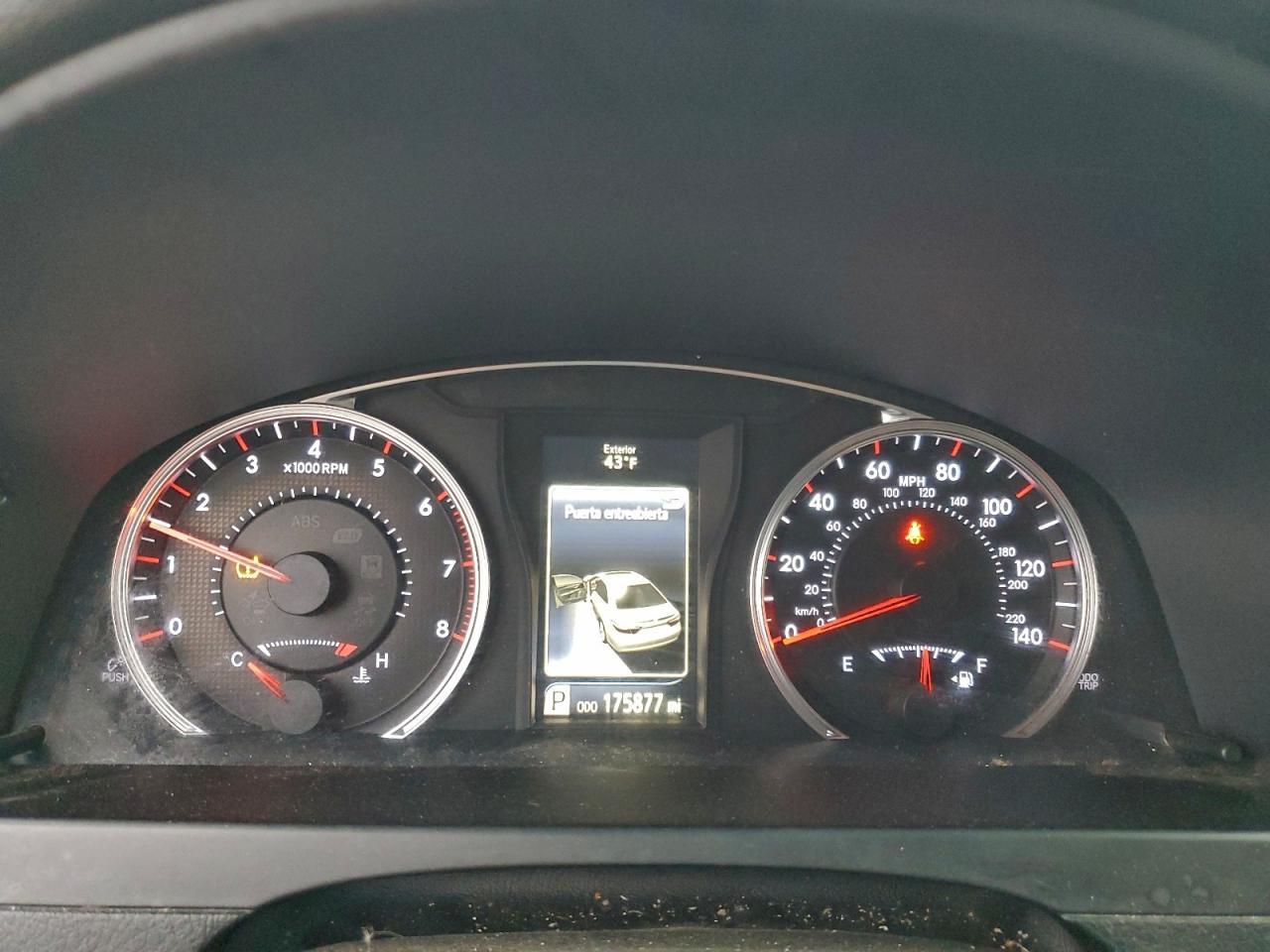 2015 TOYOTA CAMRY