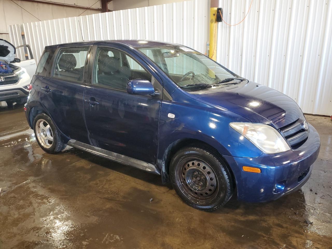 2005 TOYOTA SCION