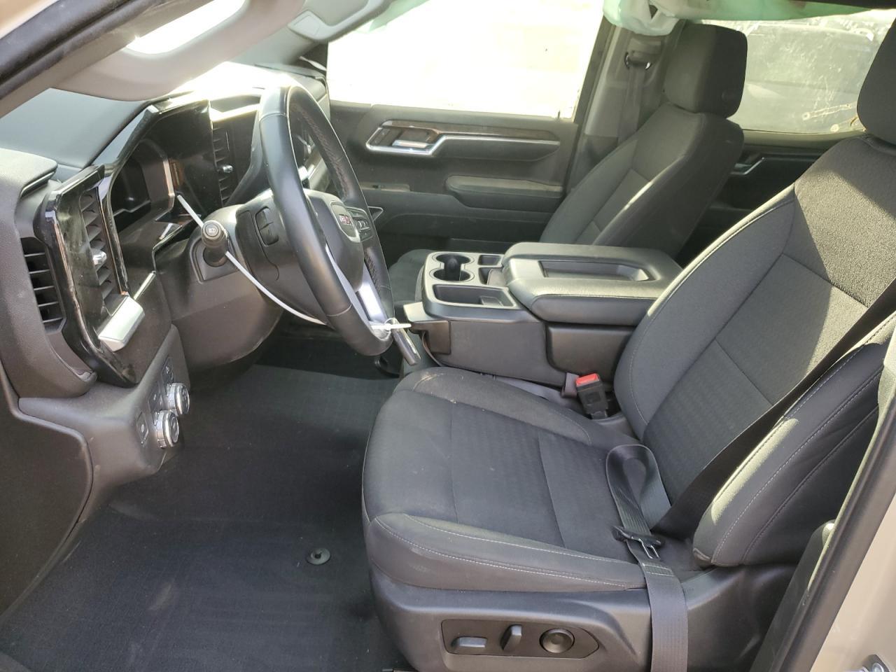 2023 GMC Sierra
