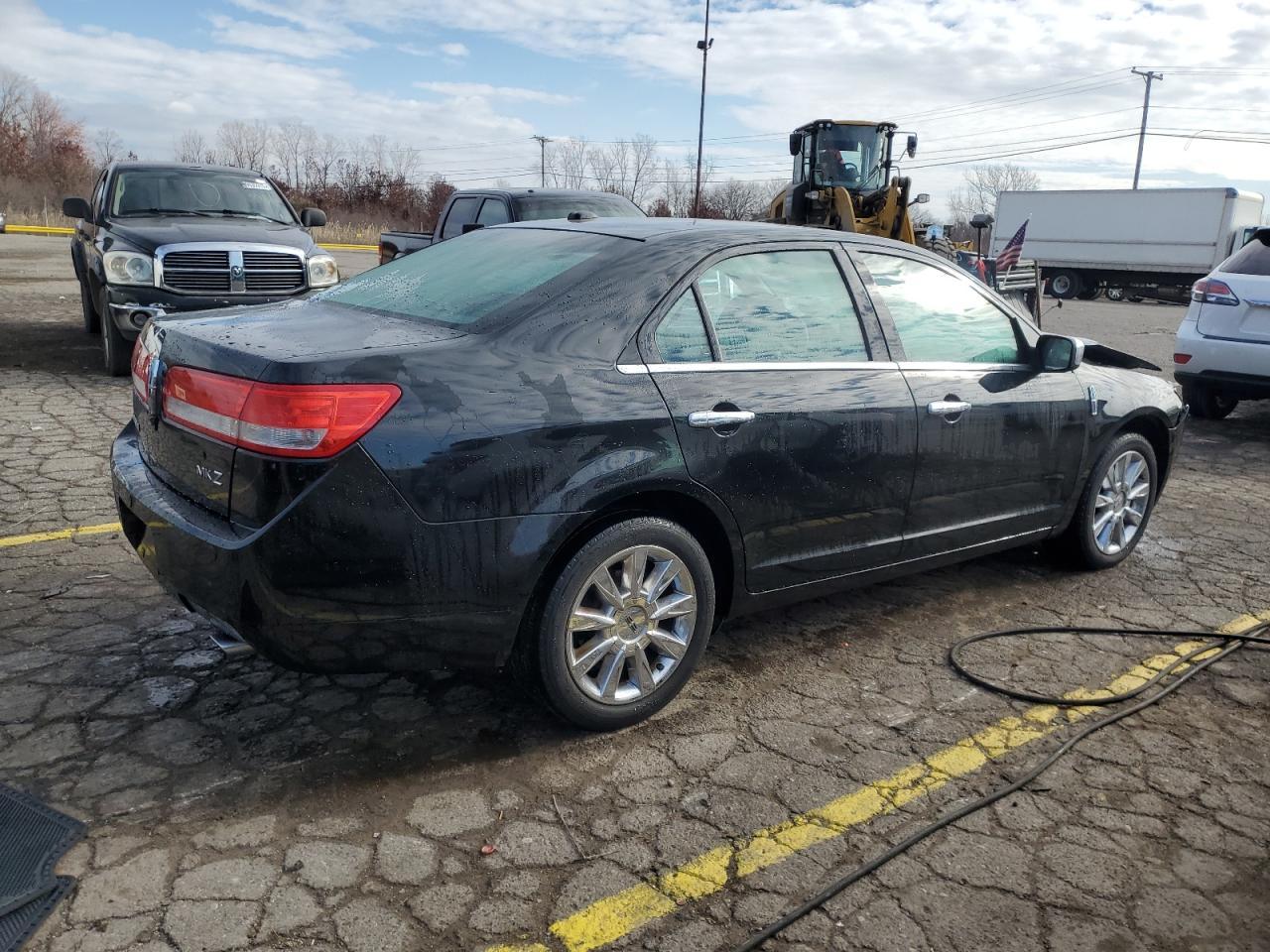 2010 LINCOLN MKZ