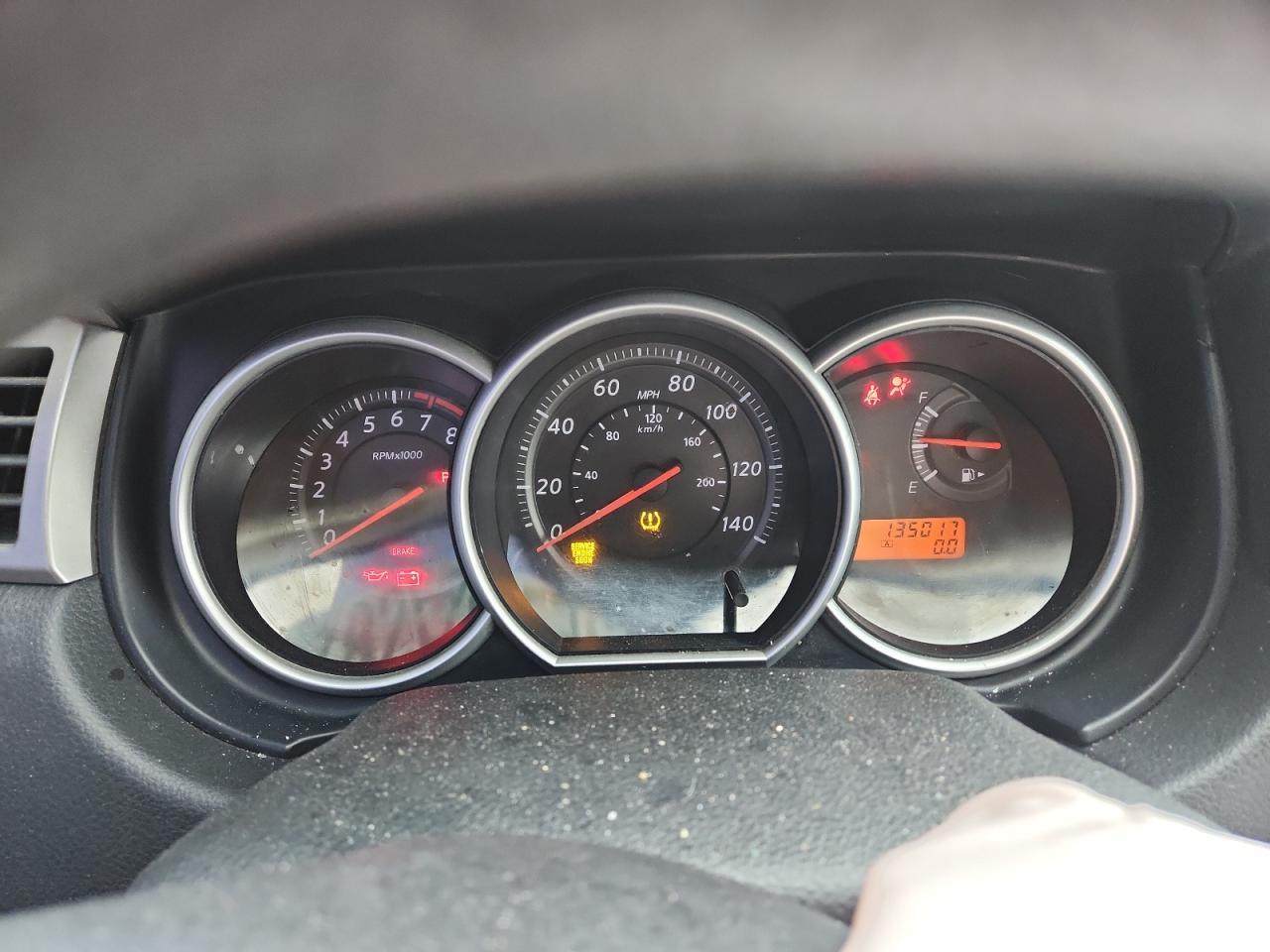 2010 NISSAN VERSA
