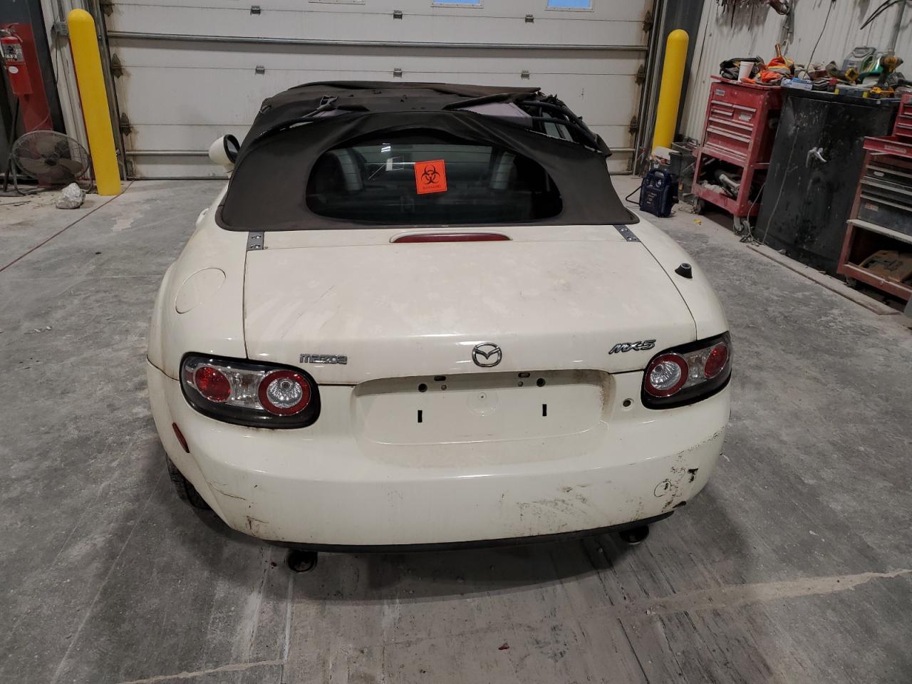 2006 MAZDA MX-5 Miata