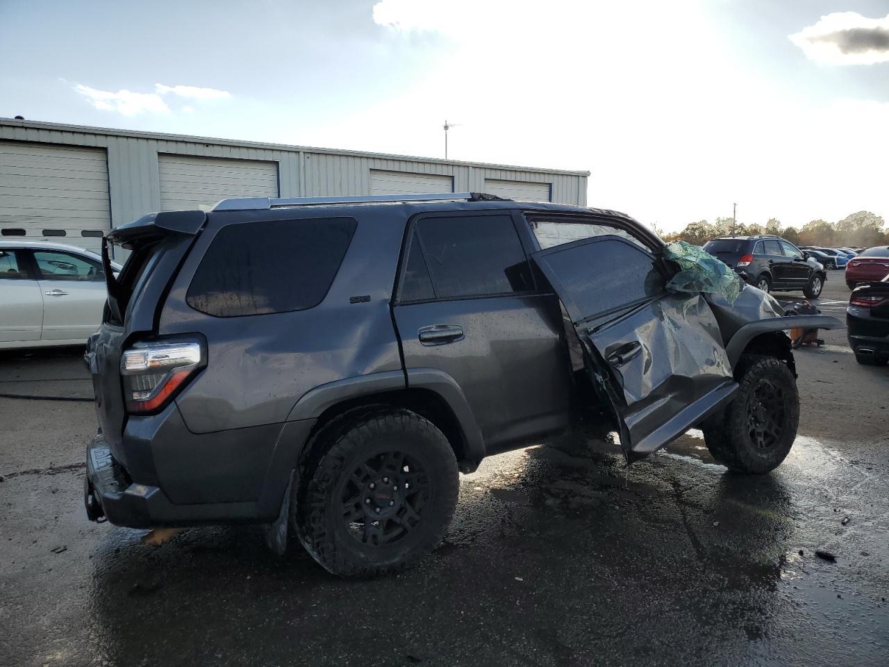 2018 TOYOTA 4Runner