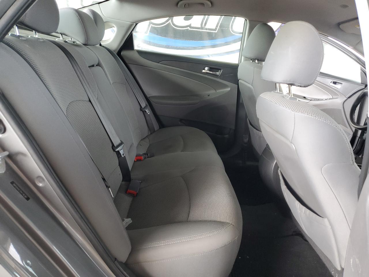 2013 HYUNDAI SONATA