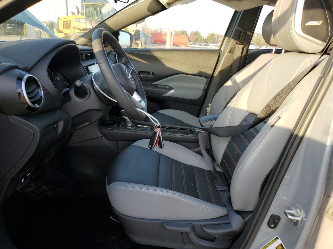 2023 NISSAN KICKS