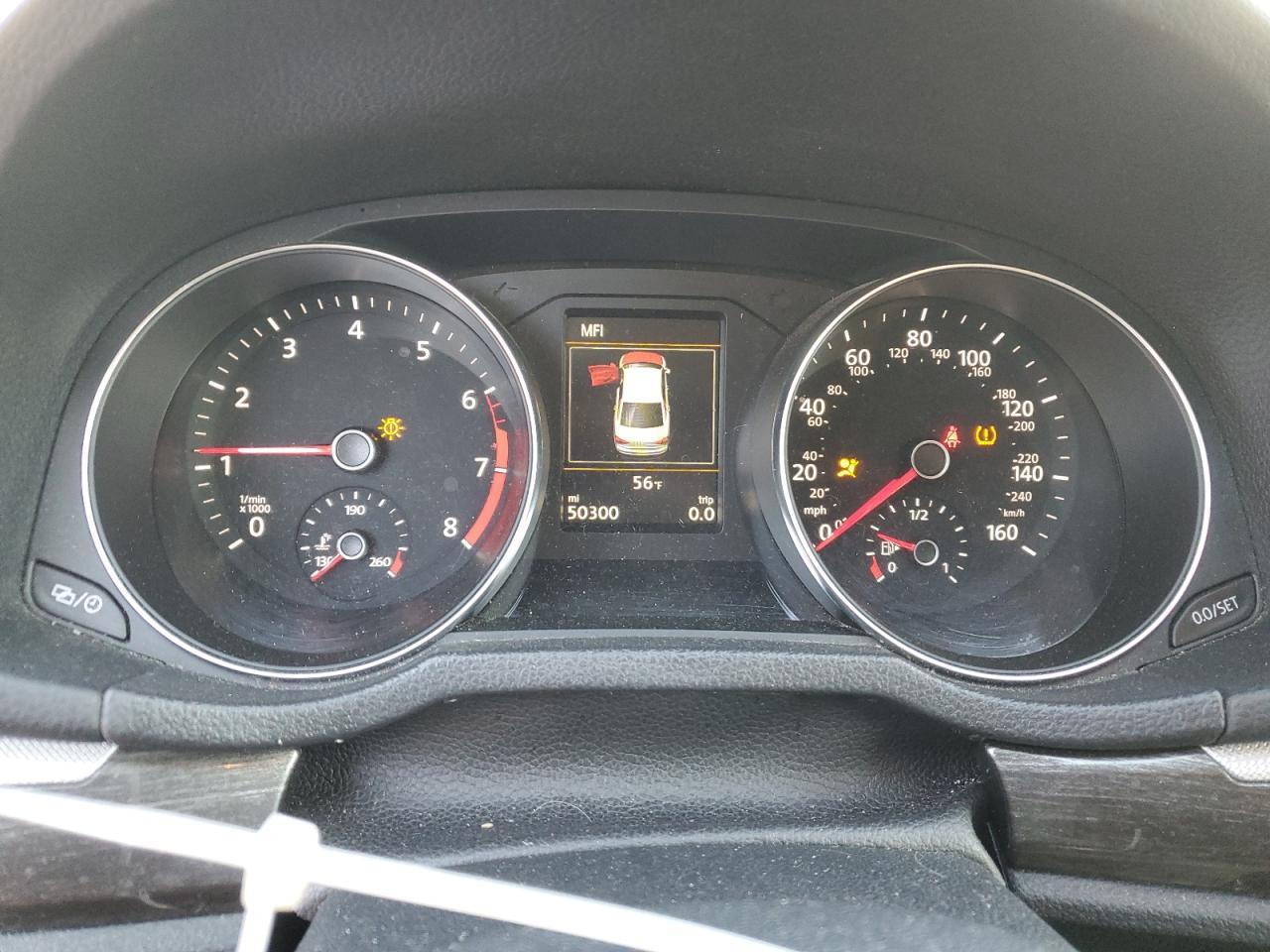 2018 VOLKSWAGEN Passat