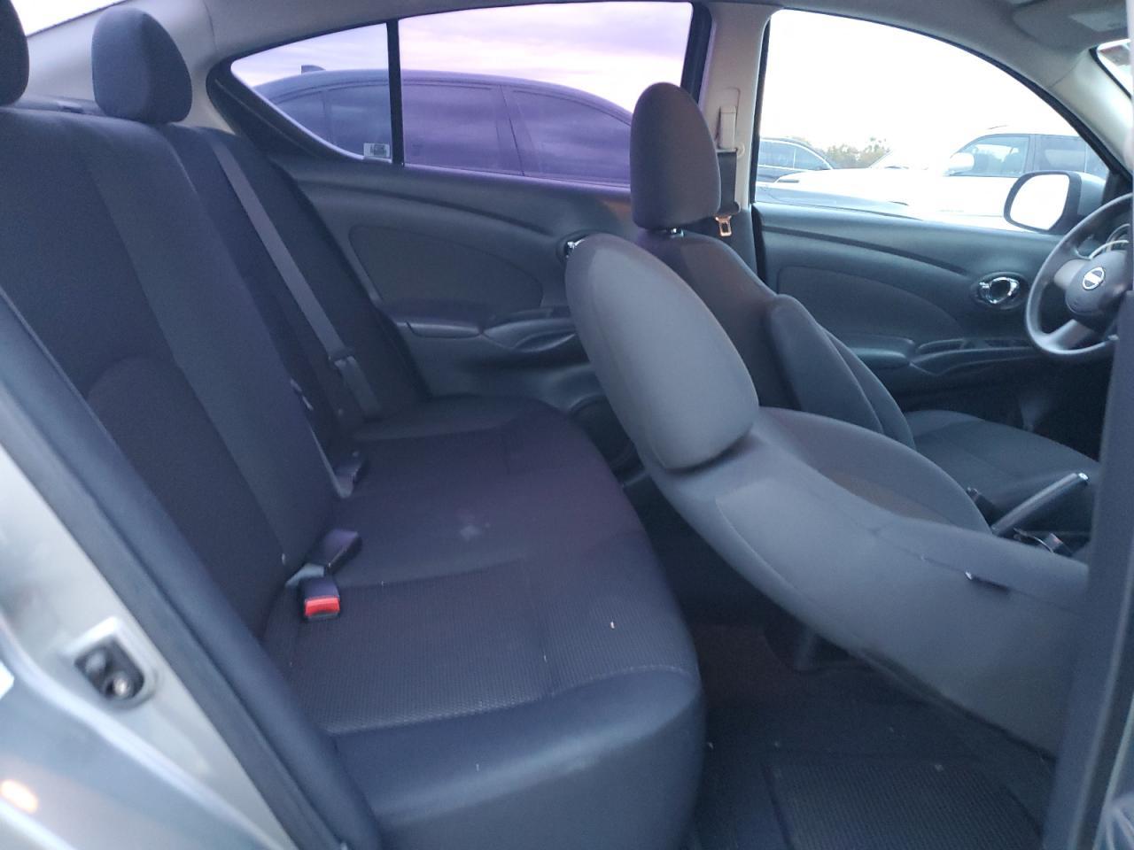 2013 NISSAN VERSA