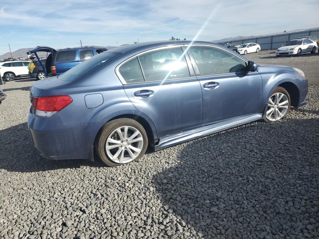2013 SUBARU Legacy