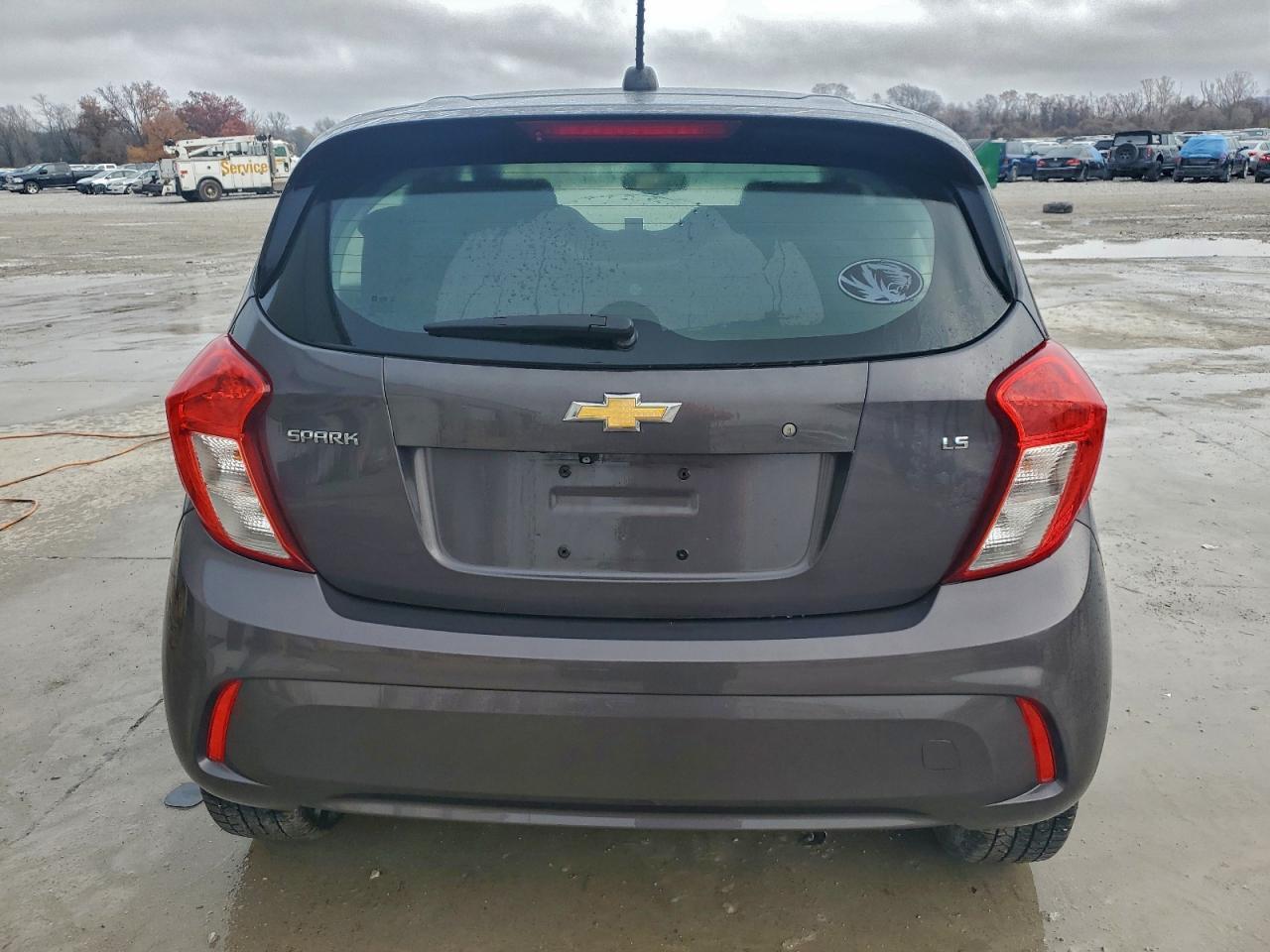 2016 CHEVROLET Spark