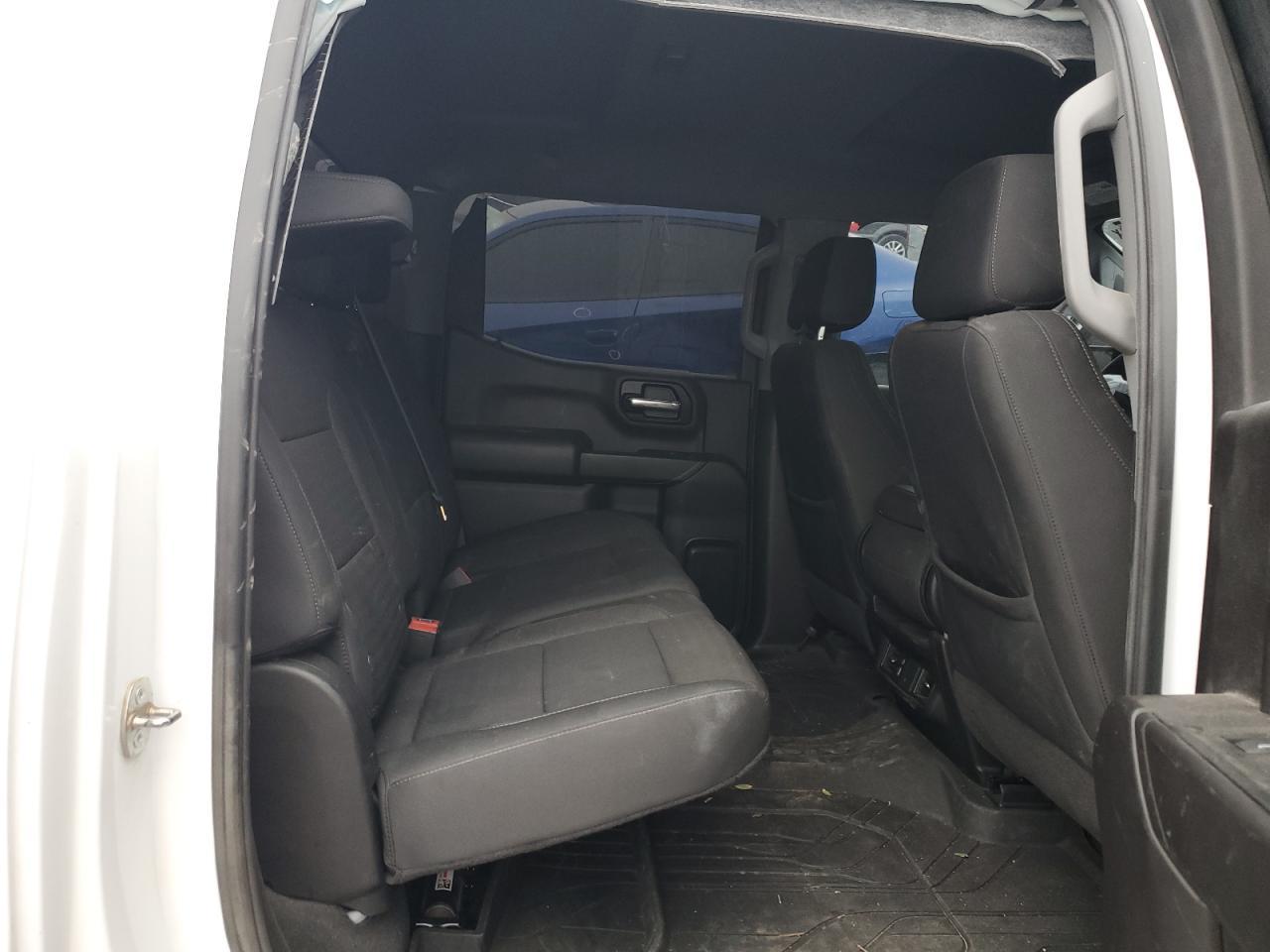 2024 CHEVROLET Silverado