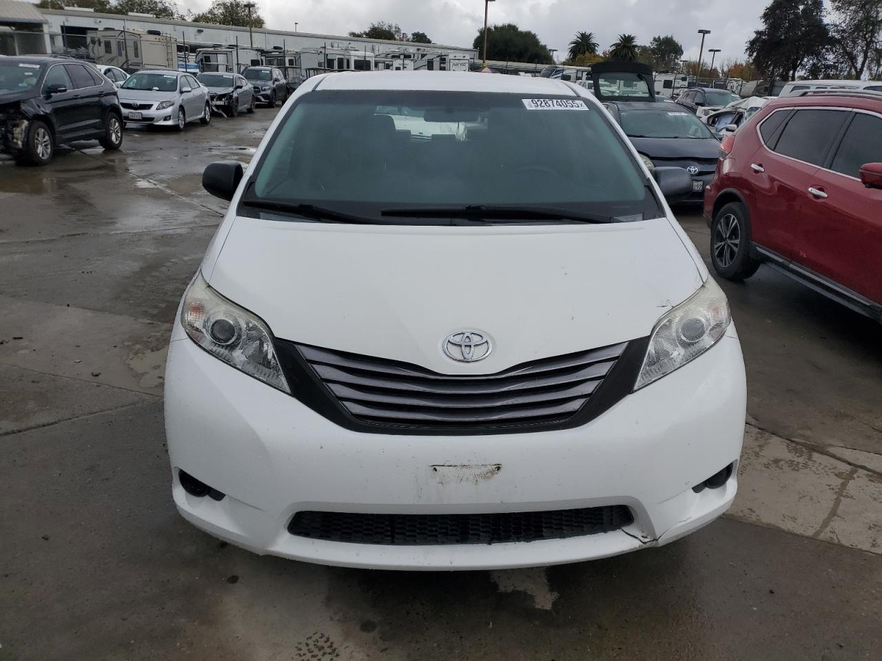 2016 TOYOTA SIENNA