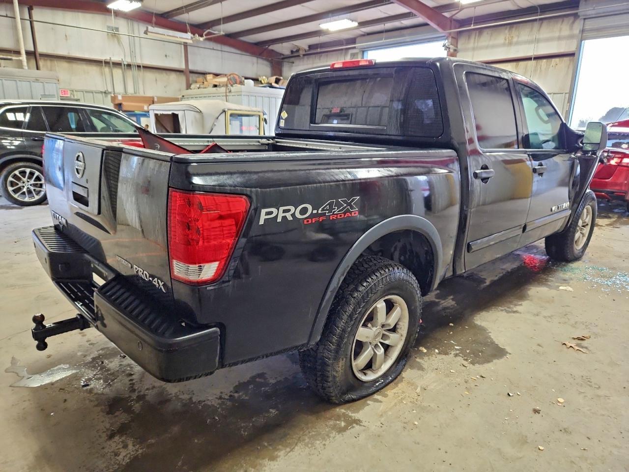 2011 NISSAN Titan