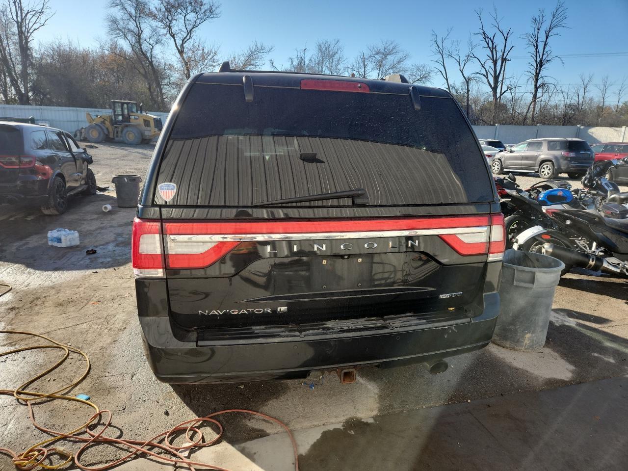 2015 LINCOLN Navigator